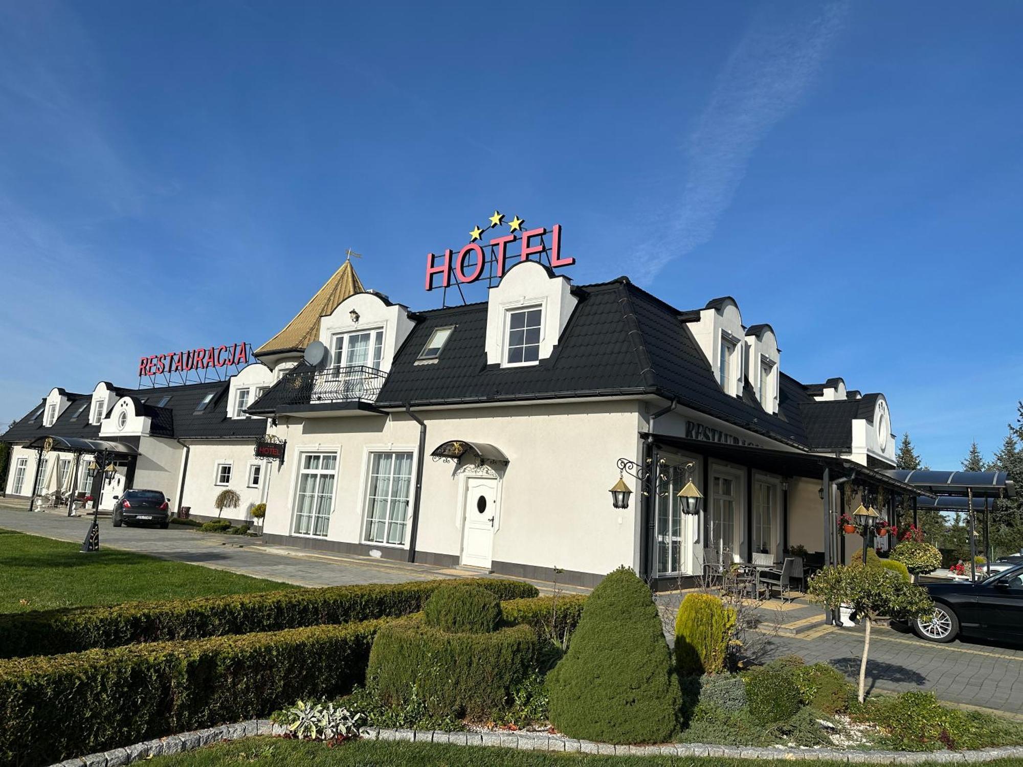 Hotel Campari Gora Motyczna Exterior photo
